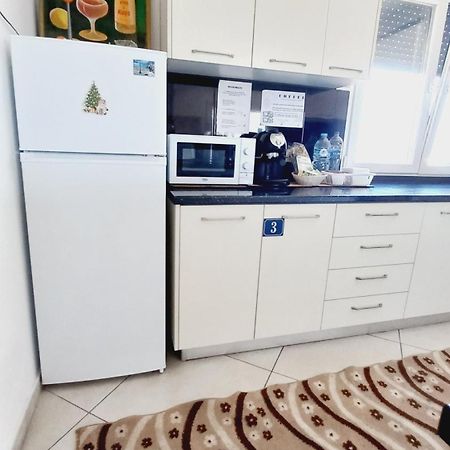 Guesthouse Bela Tirana Zewnętrze zdjęcie