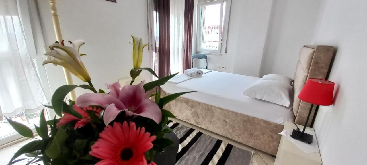 Guesthouse Bela Tirana Zewnętrze zdjęcie