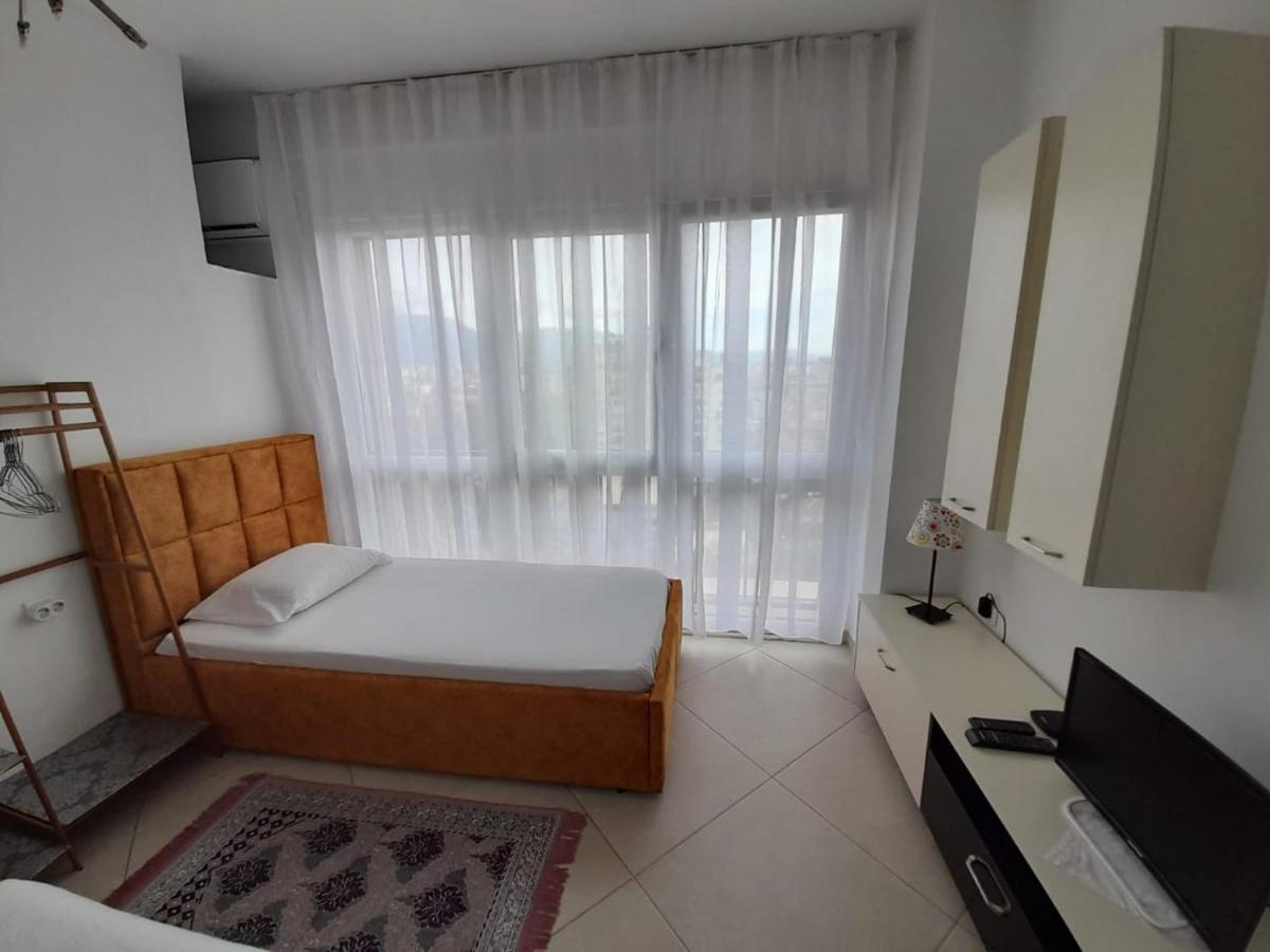 Guesthouse Bela Tirana Zewnętrze zdjęcie