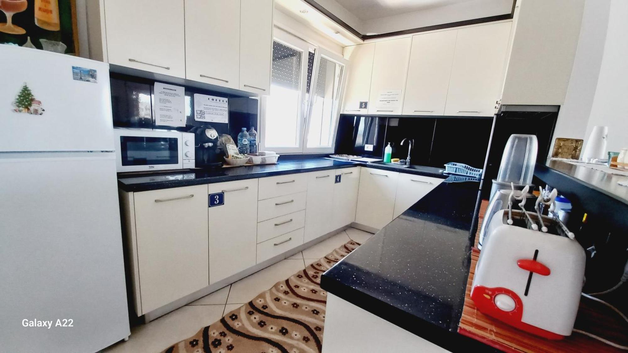 Guesthouse Bela Tirana Zewnętrze zdjęcie