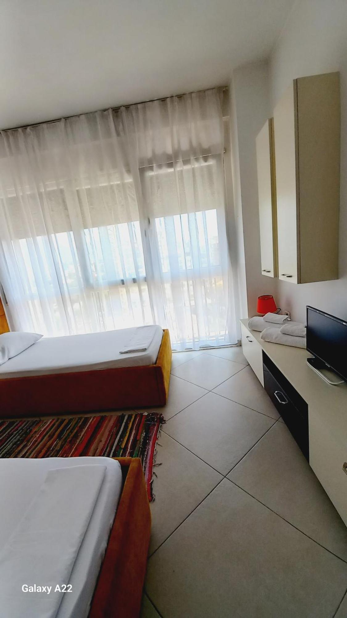 Guesthouse Bela Tirana Zewnętrze zdjęcie